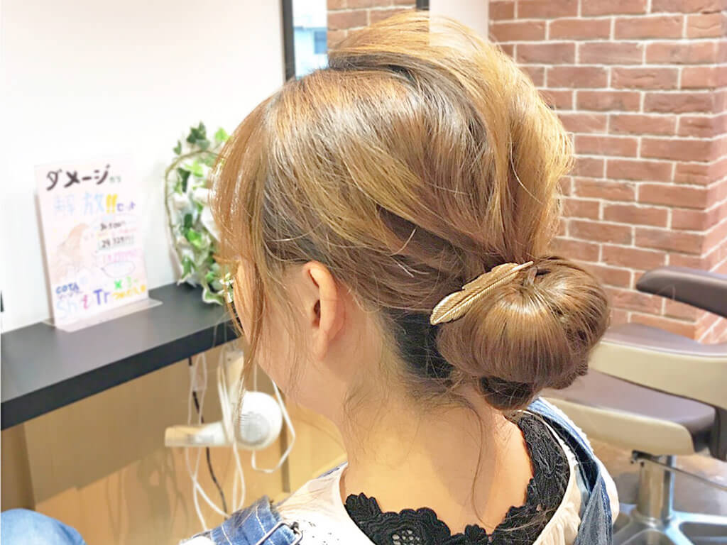 寒い日の首元ボリュームコーデに☆簡単お団子ヘアTOP