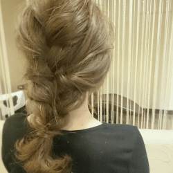 簡単ラフ!三つ編みヘアアレンジ ヘアアレンジ ロングヘア