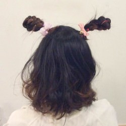 三つ編みで作るつのヘア ヘアレシピ 頭美人