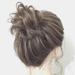 三つ編みでつくる！ふわふわ華やかお団子ヘア♡　ヘアアレンジ　ロングヘア