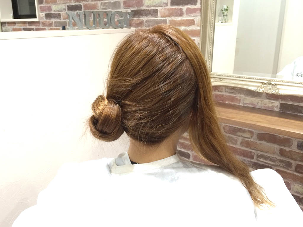 派手過ぎない♡ちょい足しおしゃれサイドシニヨン2