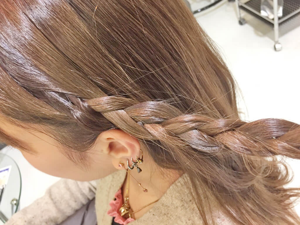 大人可愛い♡簡単三つ編みハーフアップ1