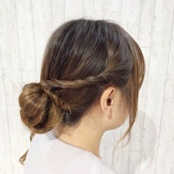 毎日使える！ねじり編みで作る簡単シニヨン　ヘアアレンジ　ロングヘア
