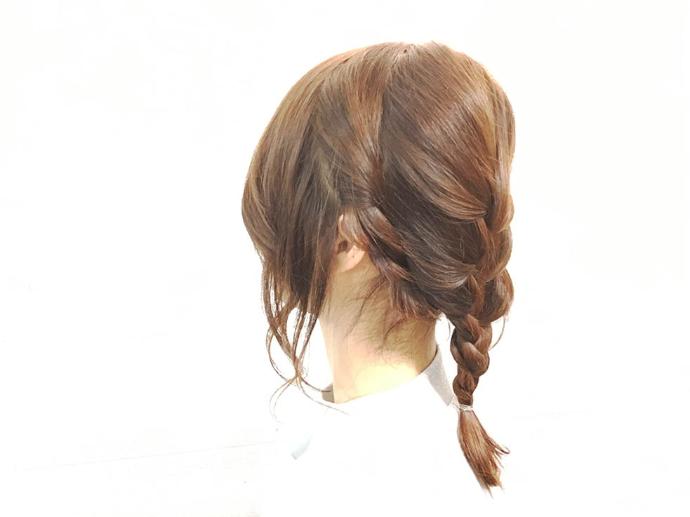 5分で完成！編み込み×ロープ編みでできる簡単ヘアアレンジ！3