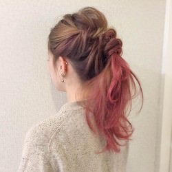 ふんわり華やかな後ろ姿！ボリュームアップポニーテール　ヘアアレンジ　ロングヘア