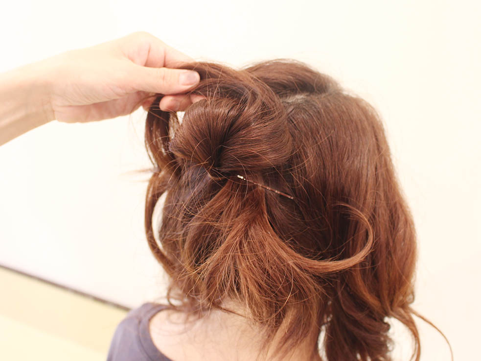 リボンヘアは難しくない！ねじるだけで出来る簡単リボンヘア☆2