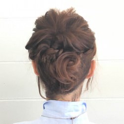 うなじが色っぽ♡逆くるりんぱ×ねじり編みアップスタイル☆ ヘアアレンジ ミディアムヘア