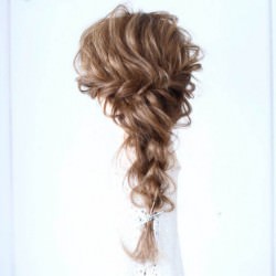 三つ編みとツイスト編みでつくる、華やかなヘアスタイル♪ ヘアアレンジ ロングヘア