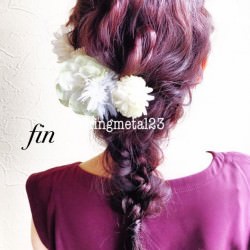 お花のヘアアクセがピッタリ♡編み下ろしアレンジ ヘアアレンジ ロングヘア