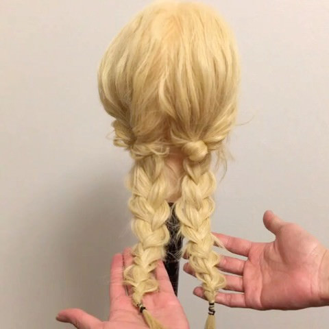 三つ編みで作る!簡単かわいいアップスタイル♪2