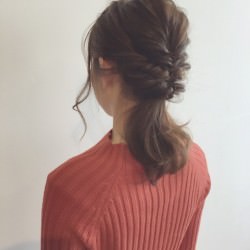 ヘアゴムだけで簡単！くるりんぱアレンジ♡トップ