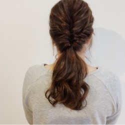 外国人カラーとの相性抜群♡ポニーテールアレンジ　ヘアアレンジ　ロングヘア