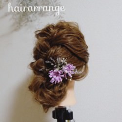 カジュアルな服装にも合う!編み込みでキレイめアレンジ ヘアアレンジ ロングヘア