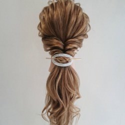 マジェステを使ったゆるふわローポニー　ヘアアレンジ　ロングヘア