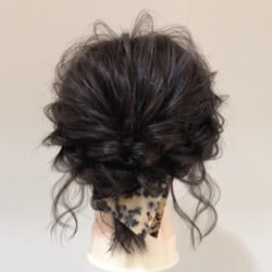 切りっぱなしボブから簡単にまとめ髪が作れる! ヘアアレンジ ショートヘア