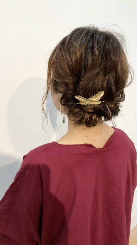 ミディアムヘアのねじねじアップアレンジ♪