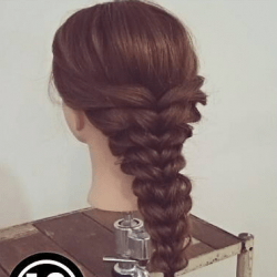 セレブに人気の「ブレード」風アレンジ☆ ヘアアレンジ ロングヘア