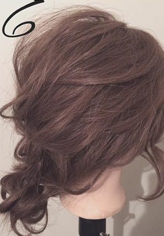 ヘアゴム1つで完成！ナチュおしゃシニヨン♪6