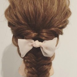 フィッシュボーン×くるりんぱで簡単華やかヘア ヘアアレンジ ロングヘア