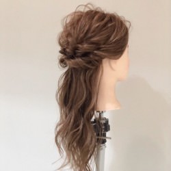 くるりんぱで簡単に作れる！華やかハーフアップ♡　ヘアアレンジ　ロングヘア