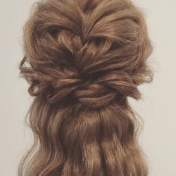 お呼ばれにもピッタリなゴージャスハーフアップアレンジ　ヘアアレンジ　ロングヘア