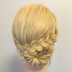 スッキリまとまる大人のアップスタイル♡ ヘアアレンジ ロングヘア