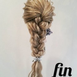雨の日対策に!すっきり編み込みアレンジ ヘアアレンジ ロングヘア