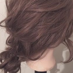 ヘアゴム1つで完成！ナチュおしゃシニヨン♪　ヘアアレンジ　ミディアムヘア