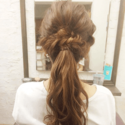 今日は大人っぽく♥ねじねじポニー　ヘアアレンジ　ロングヘア