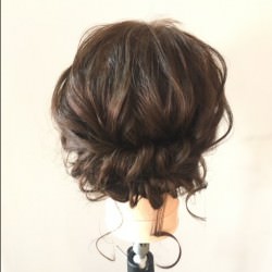 首周りのある服に合う！ミディアムヘアのまとめ髪☆　ヘアアレンジ　ミディアムヘア