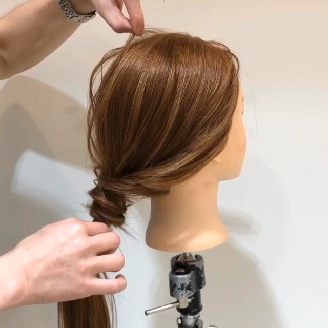 【ヘアゴム3つだけ】ゆらゆら揺れるポニーテールを格上げ☆5