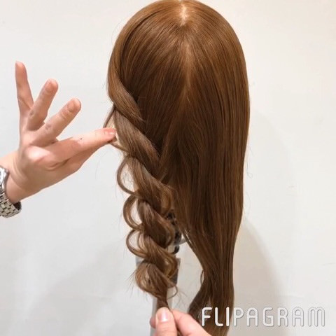 短い髪でも大丈夫♡ふんわり編み下ろしアレンジ5