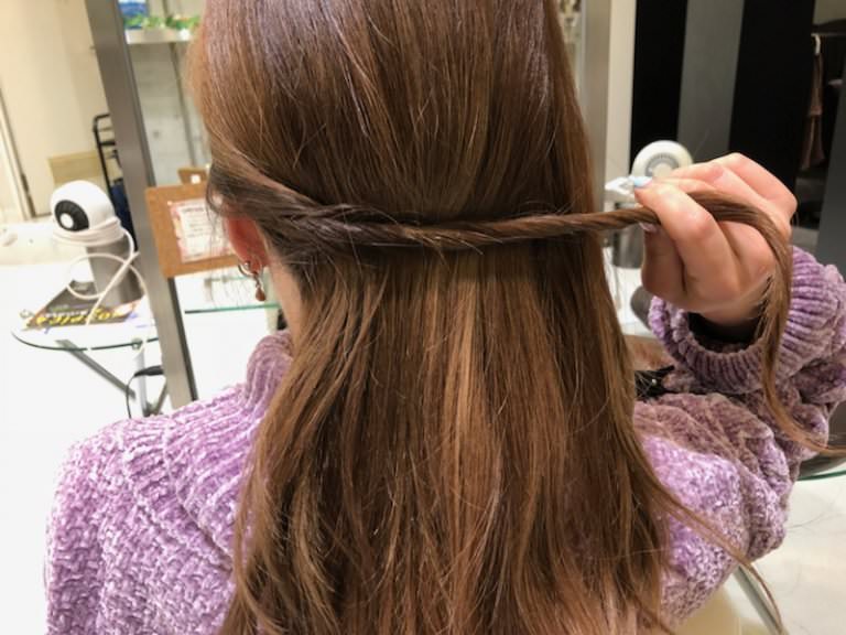 ヘアピンだけ ポニーテールに魔法を ゴムなしで簡単大人アレンジ ヘアレシピ 頭美人