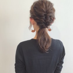 くるりんぱ×3でできる上品さ引き出すポニー☆　ヘアアレンジ　ロングヘア