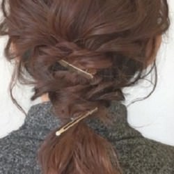 編み込みに見える?ミディアムヘアの編みおろしアレンジ☆ ヘアアレンジ ミディアムヘア