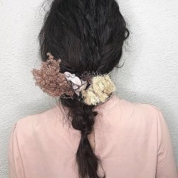 お花が似合う❤三つ編みねじねじアレンジ ヘアアレンジ ロングヘア