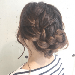 オフィスもok!シンプルで可愛い編み込みまとめ髪 ヘアアレンジ ロングヘア