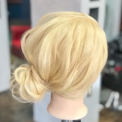 何にでも合わせられる万能シニヨン★ ヘアアレンジ ロングヘア