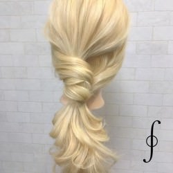 2回結ぶだけでできちゃう?!プリンセスアレンジ ヘアアレンジ ロングヘア