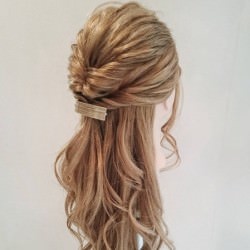 おしゃれなお店にぴったり デート用ハーフアップ ヘアレシピ 頭美人 おしゃれなお店にぴったり デート用ハーフアップ ヘアレシピ 頭美人