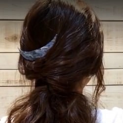 ネジネジをプラス！ワンランク上のポニーテール　ヘアアレンジ　ロングヘア