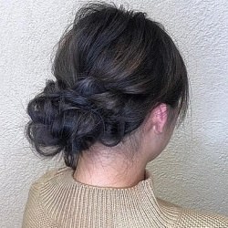 三つ編み×ロープ編み！おしゃれなお団子風アレンジ　ヘアアレンジ　ミディアムヘア