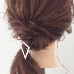 オトナ女子♡ノットヘア×サイドポニー　ヘアアレンジ　ミディアムヘア