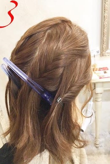 二つ編みで出来る♪ショートヘアだからこそ可愛いこなれハーフアップ3