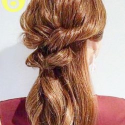 ねじりや編み込みが苦手な子必見♪個性的ハーフアップ　ヘアアレンジ　ロングヘア