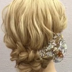 個性が光る☆三つ編みくるりんぱアレンジ ヘアアレンジ ロングヘア
