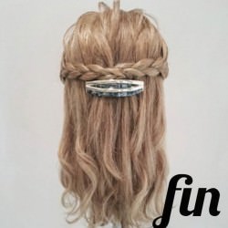 バレッタが映える☆ヘビロテ必須三つ編みアレンジ ヘアアレンジ ミディアムヘア