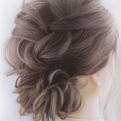 髪のボリュームがUPするふわふわシニヨン♪ ヘアアレンジ ロングヘア