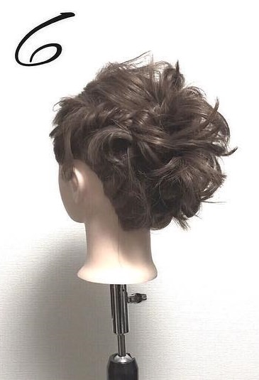 ショートボブでもできる ねじりまとめ髪 ヘアレシピ 頭美人