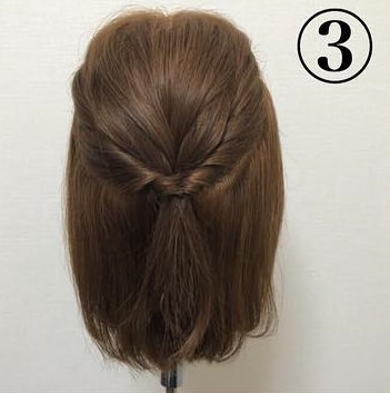 ショートヘアでも一気に雰囲気が出る大人のハーフアップアレンジ☆3